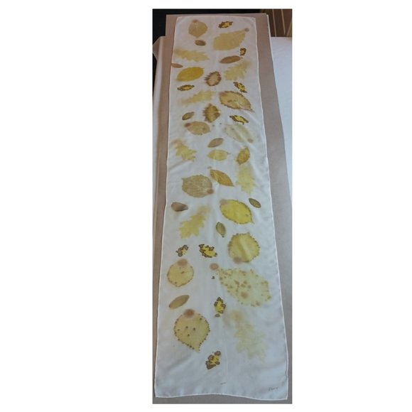 100% silk scarf - Picture 2 of 2